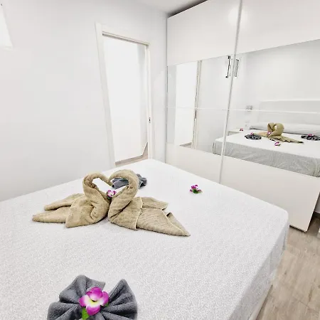 Luxury San Marino & Pool View Vakantiehuis