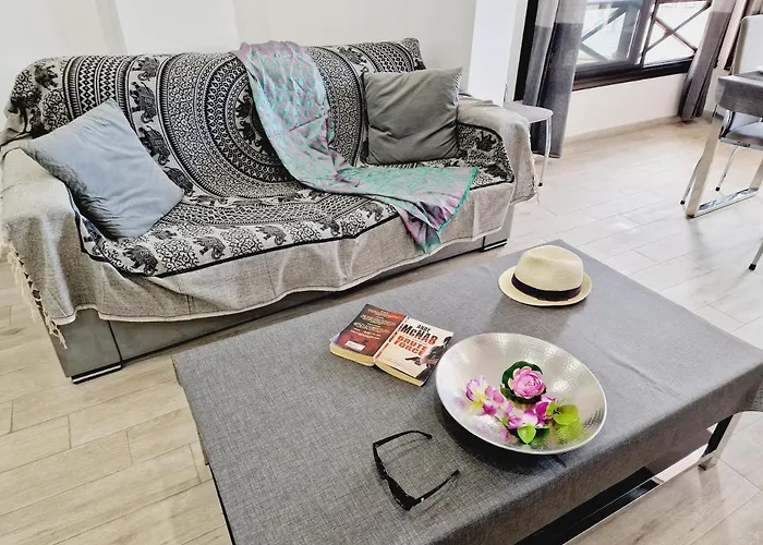 בית נופש Luxury San Marino & Pool View