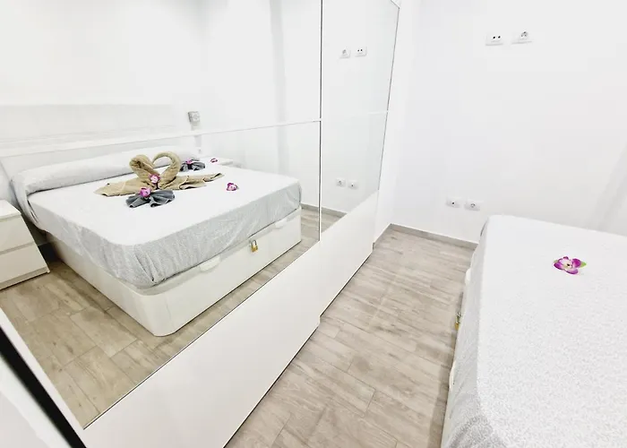 Luxury San Marino & Pool View 度假居 洛斯克里斯蒂亚诺斯