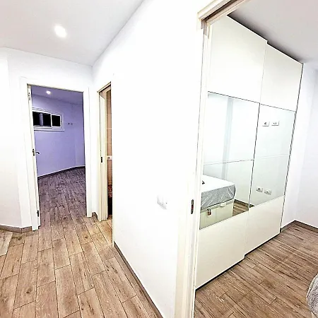 Semesterbostad Luxury San Marino & Pool View