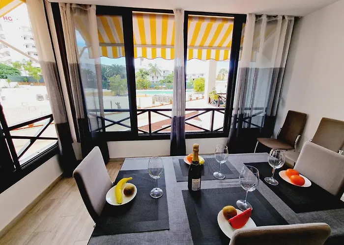 Vakantiehuis Luxury San Marino & Pool View Los Cristianos (Tenerife)